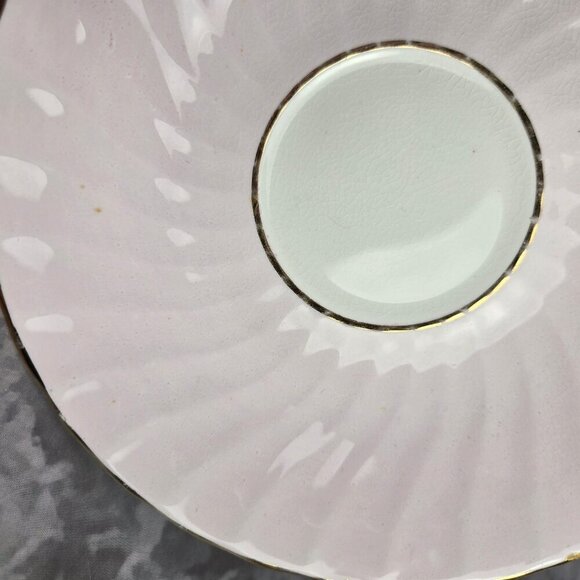Vintage Delphine Bone China Set of 2 Pale Pink Cups & Saucers Gold Trim Accents - Picture 5 of 16